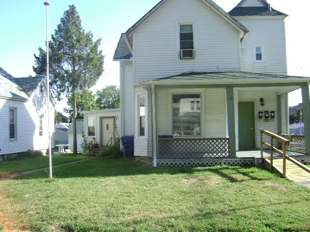 Building Photo - 211 W Eureka St Unit 1E