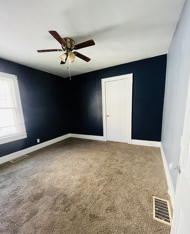 Photo - 215 S Kosciusko St