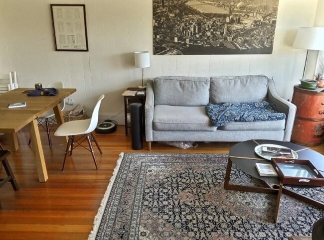 Photo - 1382 Beacon St Unidad 13