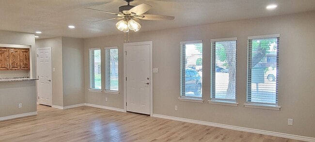 Photo - UPDATED COLONIAL PARK CONDO