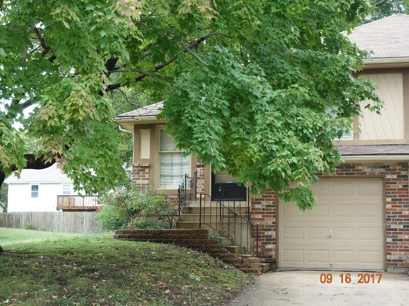 12809 S Blackfoot Dr Townhome Townhome Rental in Olathe KS