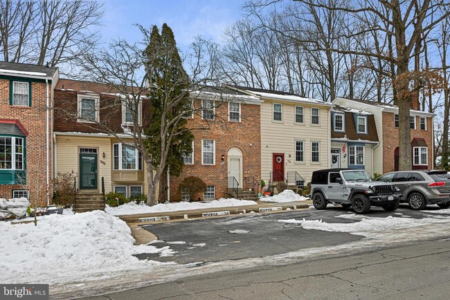 Photo - 5757 Walnut Wood Ln Townhome