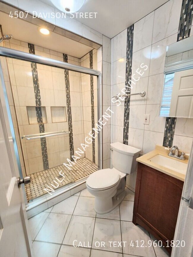 Photo - 4507 Davison St