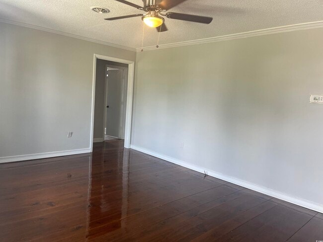 Photo - 1309 Saville St