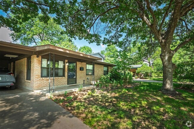 Building Photo - 1306 Ridgemont Dr Rental