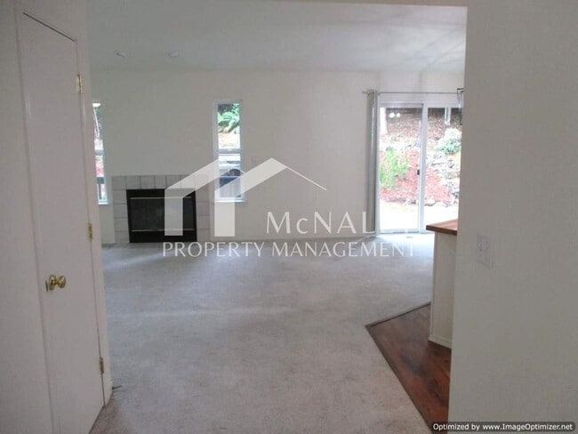 Photo - 1166 Leschi Dr