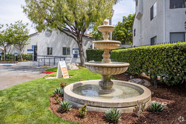 Harbor Cliff Apartments