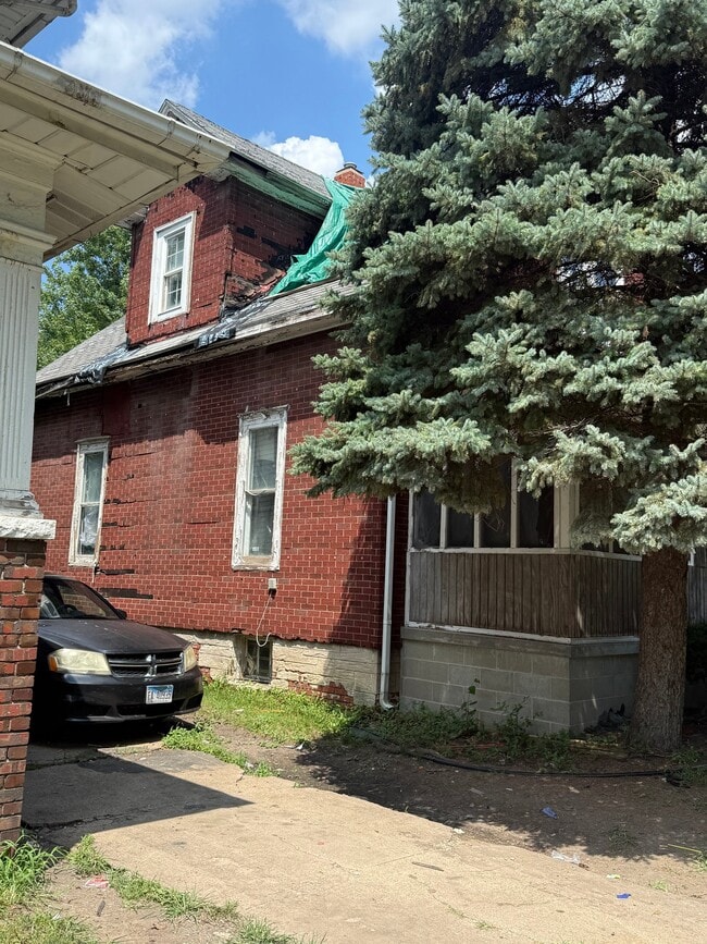 Photo - 442 W Division St