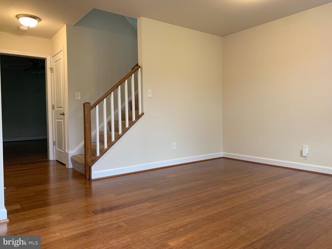 Photo - 6906 Lunette Ln