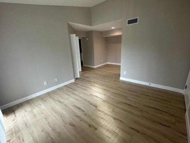 Photo - NEWLY renovated 2 bedroom/1 bath condo in Casselberry!!