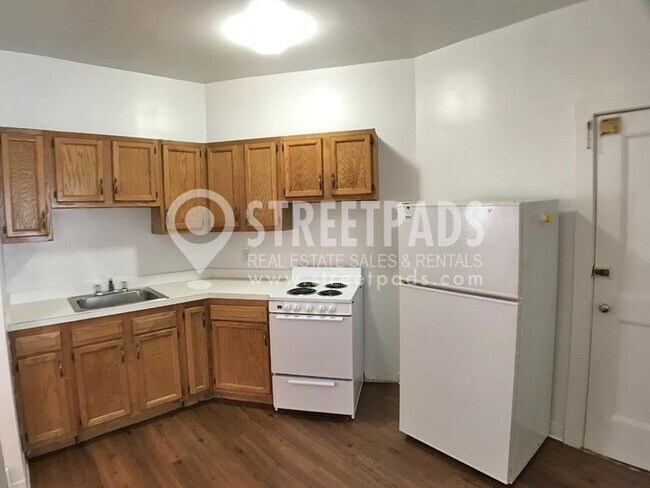 2 bedroom in Brookline MA 02446 - 2 bedroom in Brookline MA 02446 Condo