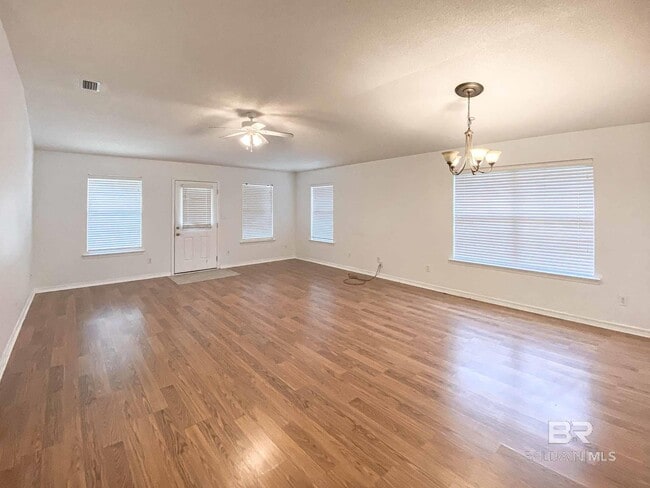 Photo - 9841 Watkins Dr