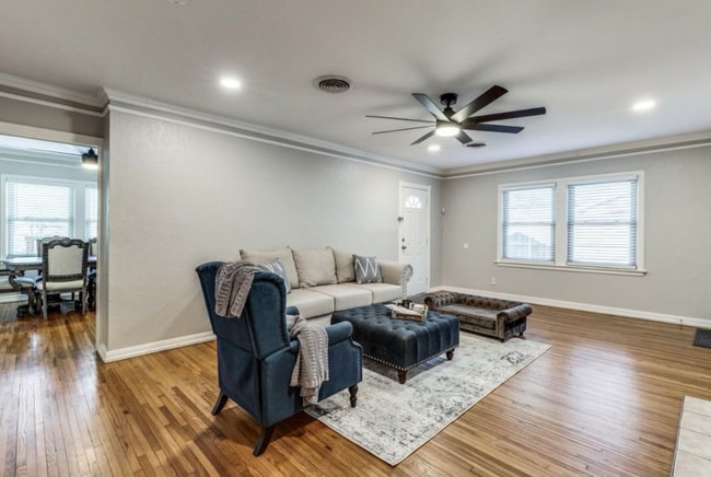 Photo - 3624 W Biddison St