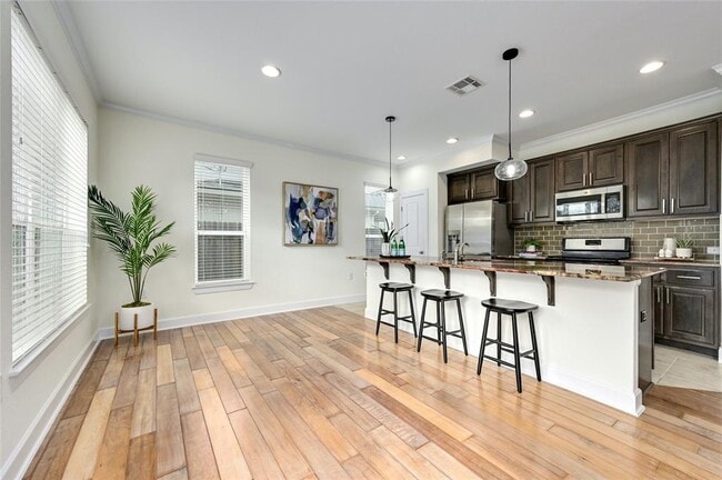 Photo - 4707 Rosedale Ave Unit B