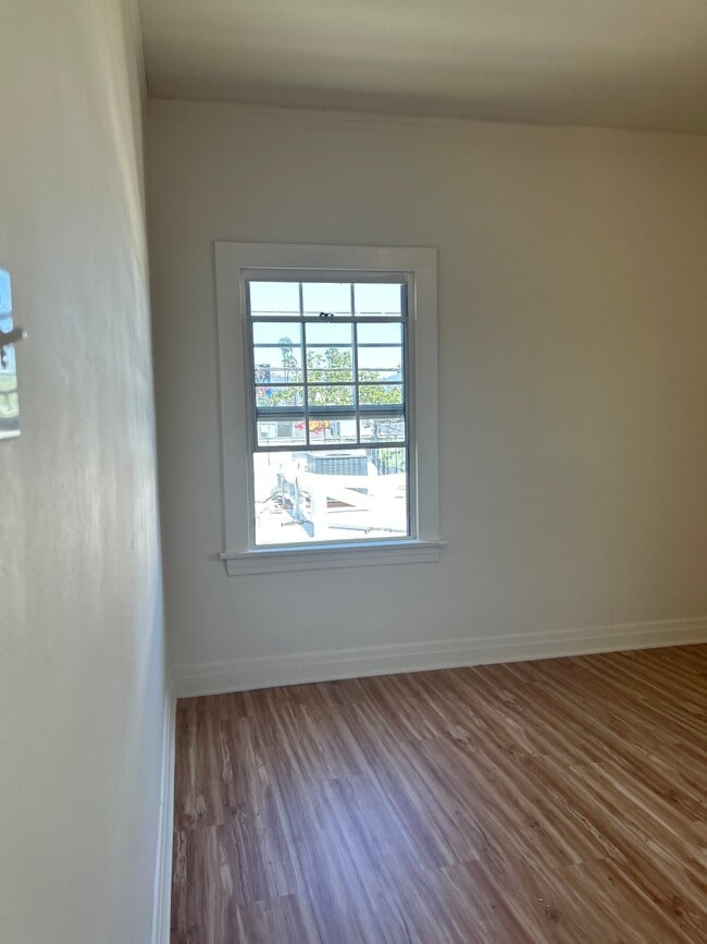 Photo - 640 N Vista St Unidad 640