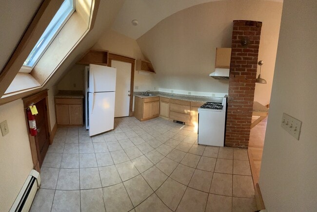 Building Photo - 19 Hickok Pl Rental