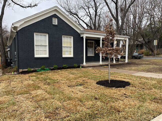 Photo - Harris Duplex Unit 701