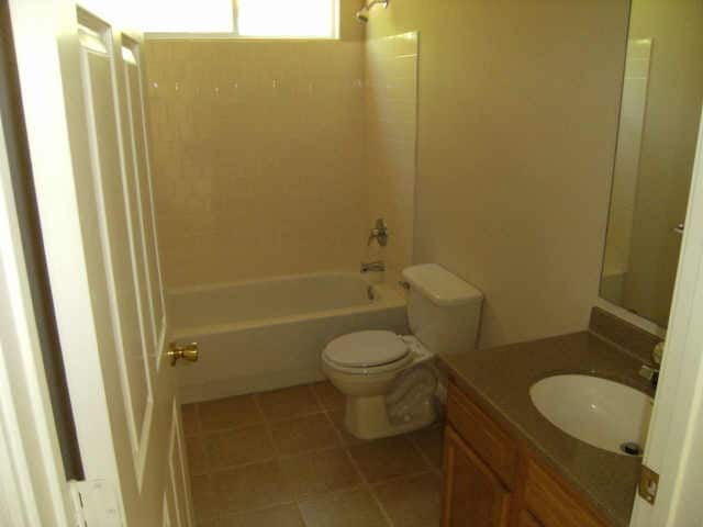 Photo - 174 E Sunset Dr