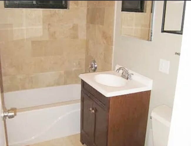 Photo - 1348 W Chase Ave Unit TWO BEDROOMS - 3