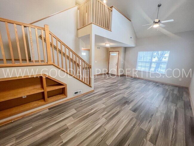 Photo - 3 Bedroom Townhome in Urbandale