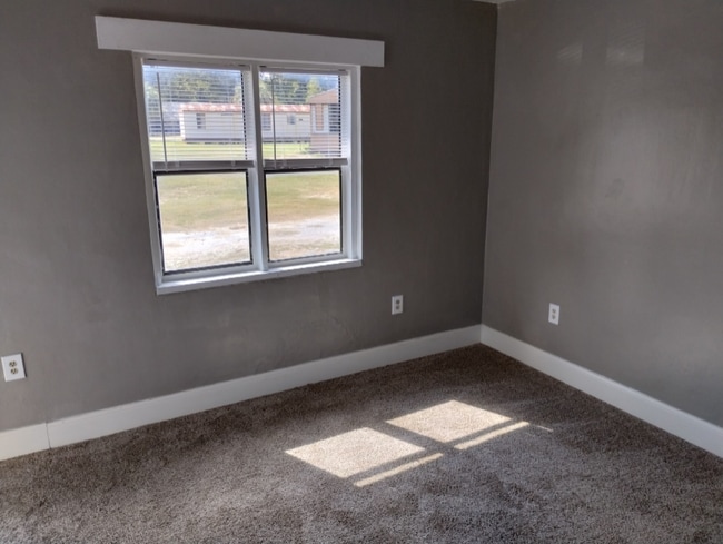 Photo - 169 SE Camelot Loop