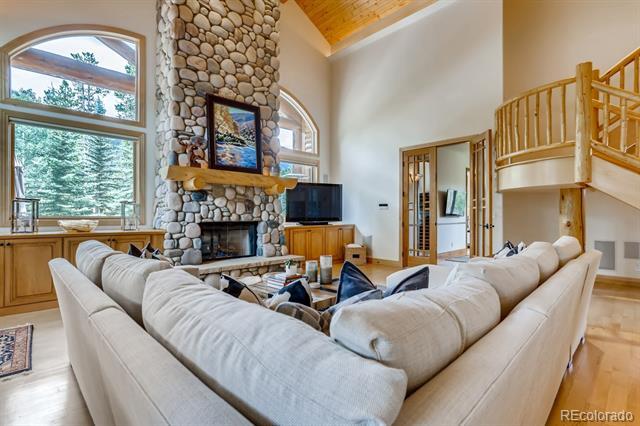 Photo - 113 Primrose Pl