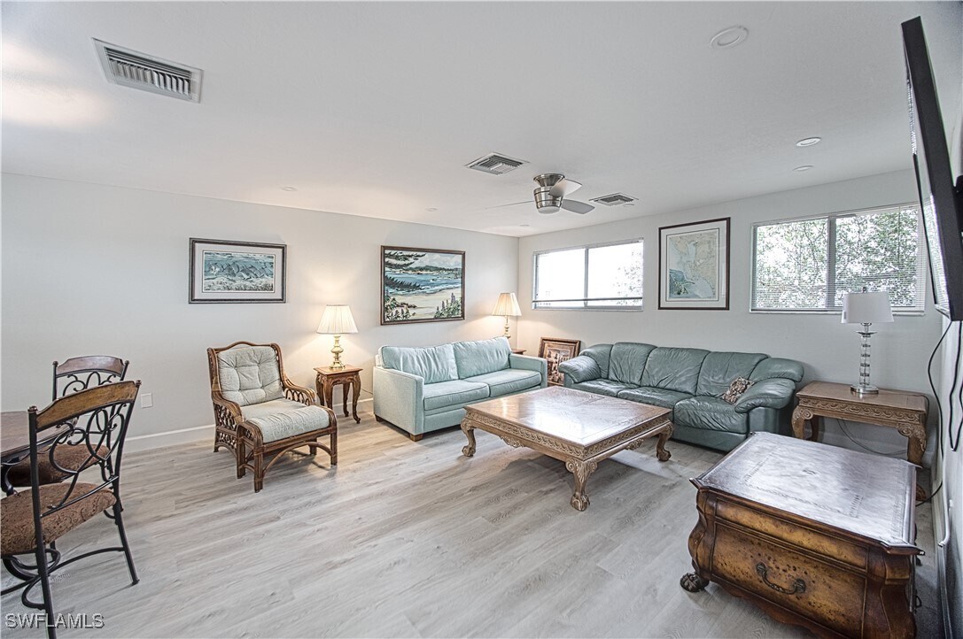 Photo - 2037 W First St Unit B