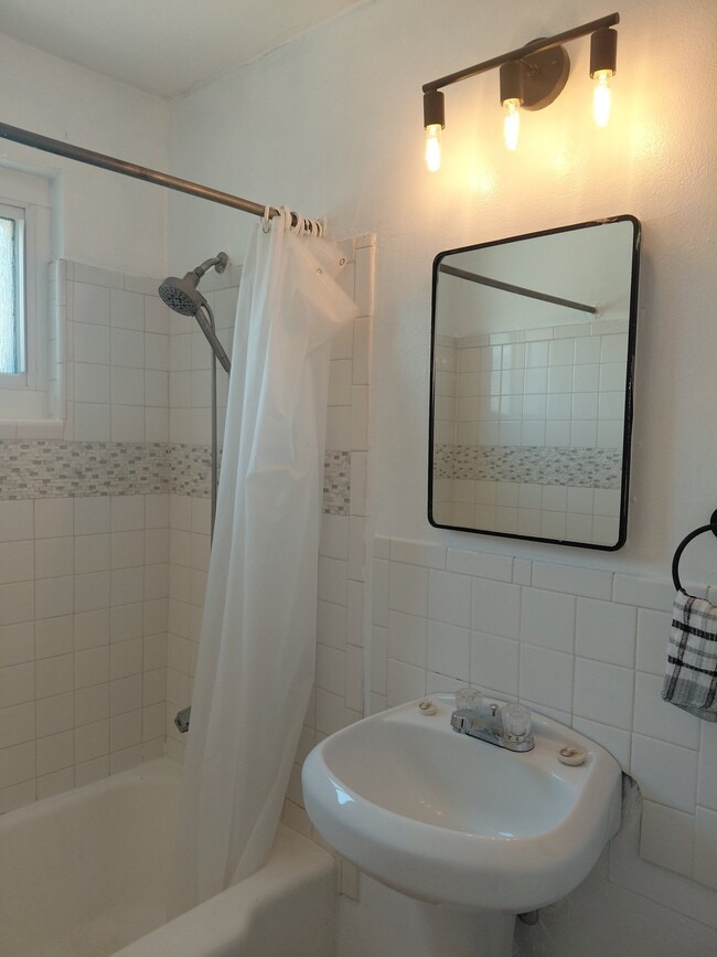 Photo - 1304 Spence Ave SE
