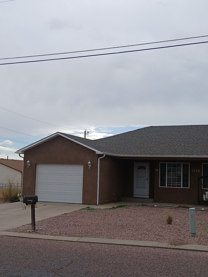 Photo - 1370 Washington St