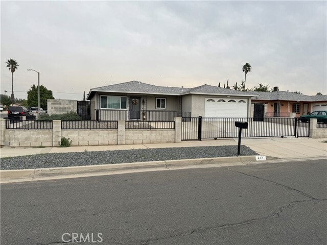 Photo - 428 E Montrose St