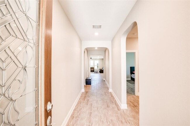 Photo - 817 Desaix Dr