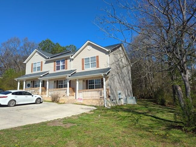 Building Photo - 44 Timothy Dr Unit 46 Timothy Dr