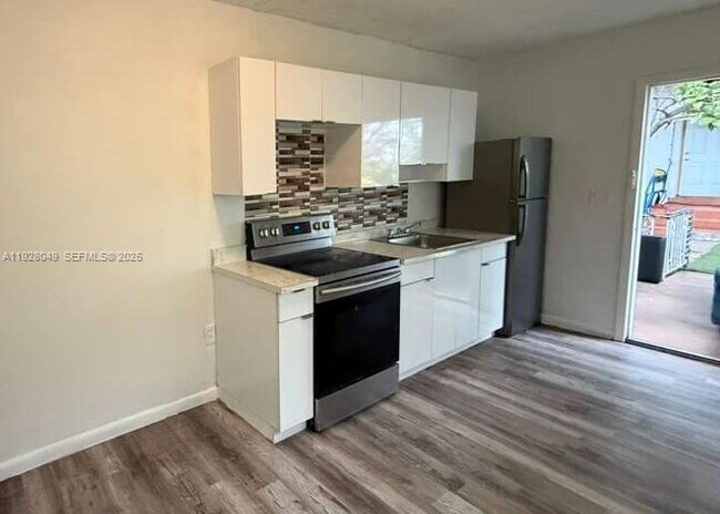 Photo - 812 NW 26th Ave Unit B