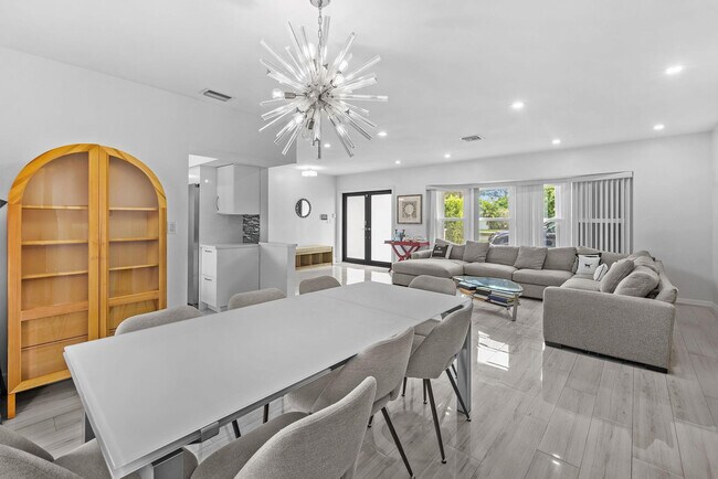 Photo - 3500 N 46th Ave