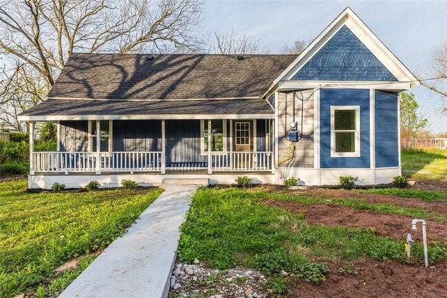 Building Photo - 710 S Pearl St