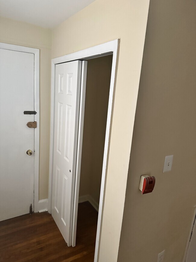 Photo - 909 Clinton St Unit 1C