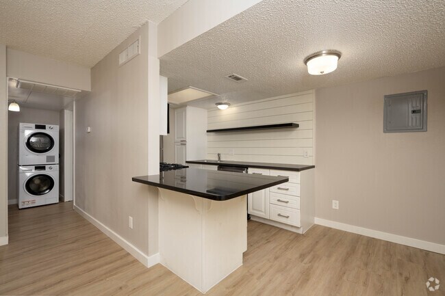 1BR, 1BA - 598SF - The Chelsea