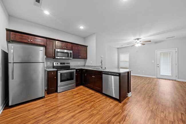 Photo - 1592 Collegeview Dr Unit 16