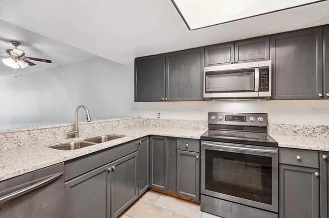 Building Photo - 12035 Proctor Loop Rental