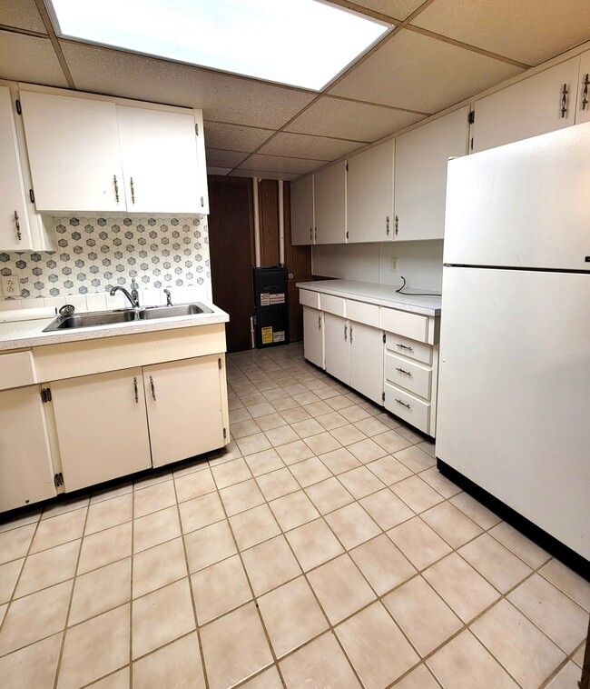 Photo - 6004 Edward St