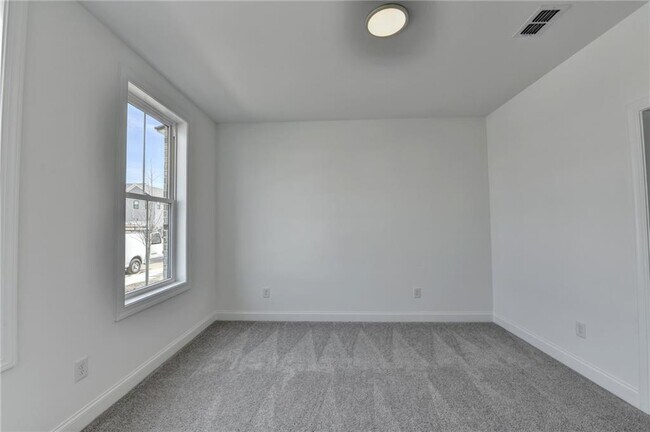 Photo - 5422 Howington Ct