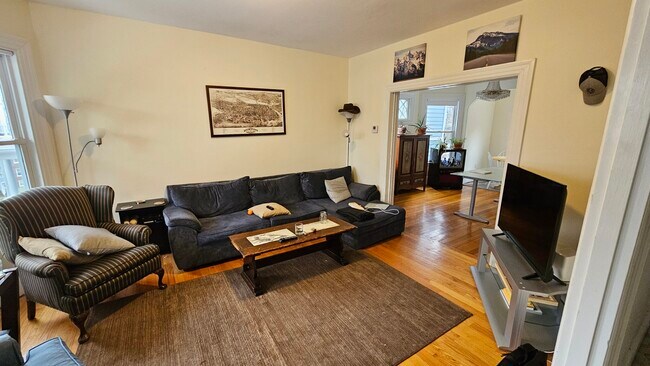 Photo - 1 Woodstock Ave Unidad T