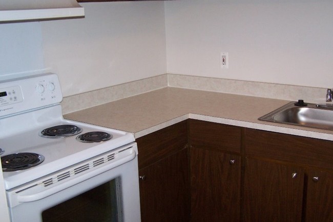 Building Photo - 227 Twelve Mile Rd Unit #12 Rental
