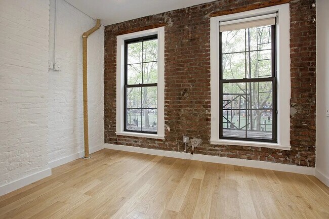 Photo - 102 Forsyth St Unidad 10