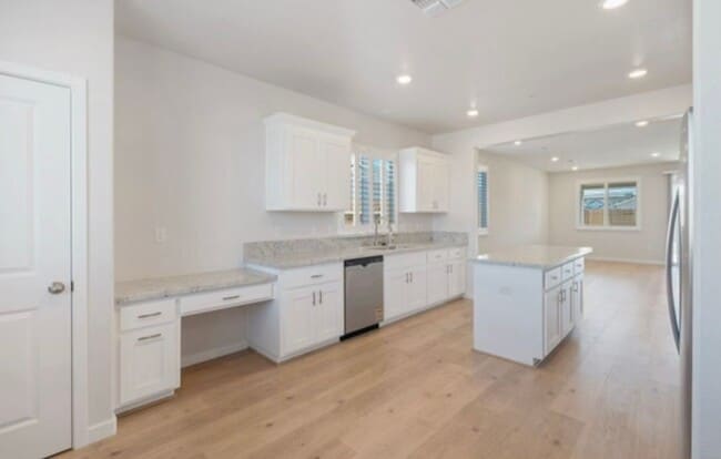 Photo - Newer Single Story 3 Bedroom Home for Rent in West Roseville