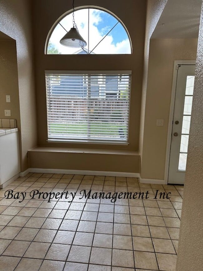 Photo - Charming 2 Bedroom, 2 Bath Home in Creekbr...