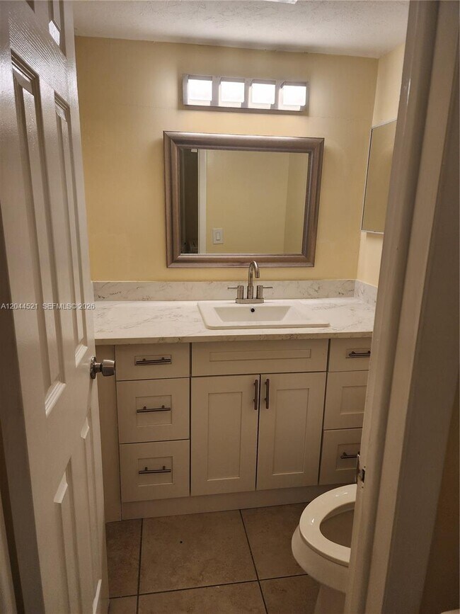 Photo - 2148 White Pine Cir
