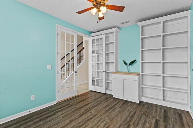 Photo - Executive Home For Rent!!!!