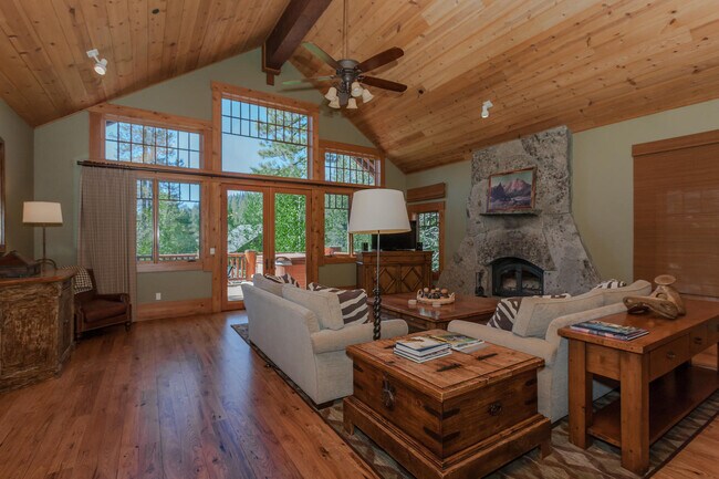 224 Shoshone Way