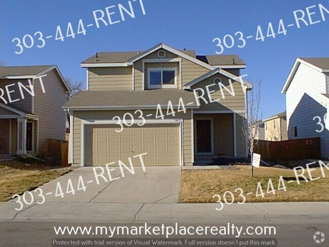 Building Photo - Spacious Two Story Home